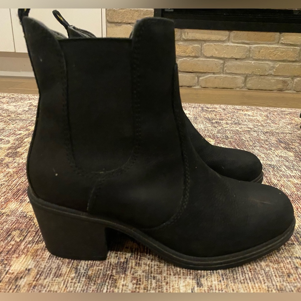 Black Kodiak Sued Ankle Boots